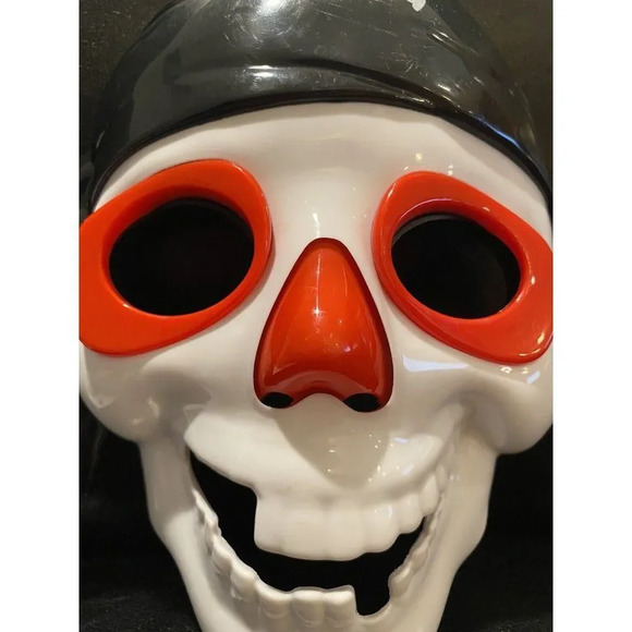 Halloween Kid Size Skeleton Pirate Light Up Hard Plastic Mask - Picture 1 of 6